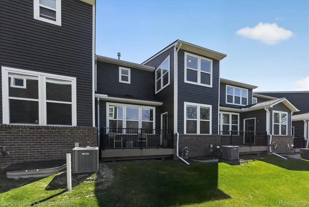 4041 Nottingham Circle Independence Charter Township MI 48346