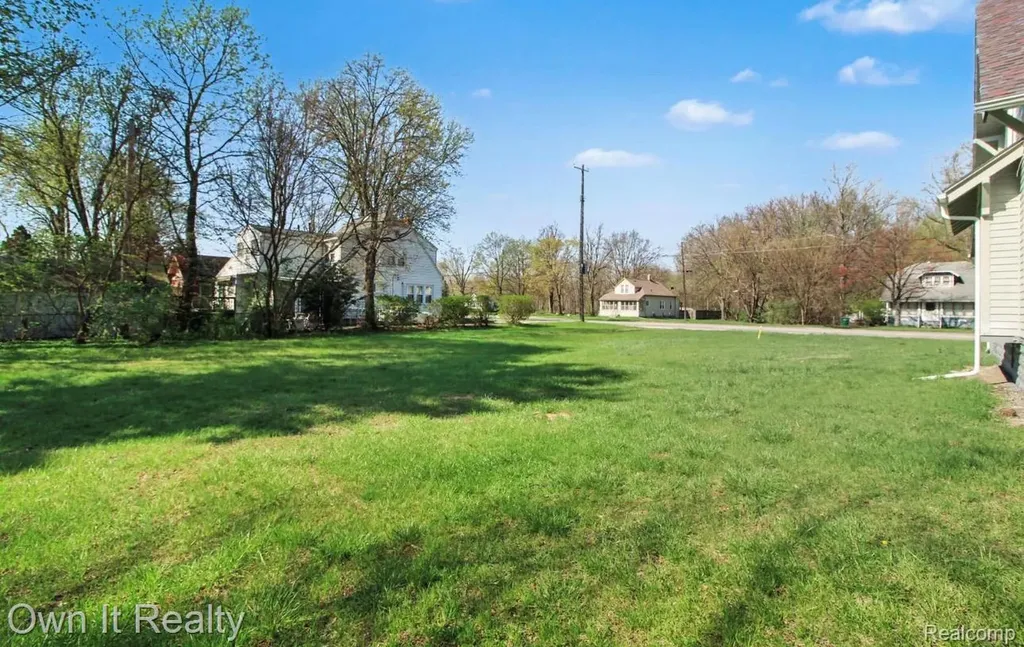 6023 Wayne Road Romulus City MI 48174