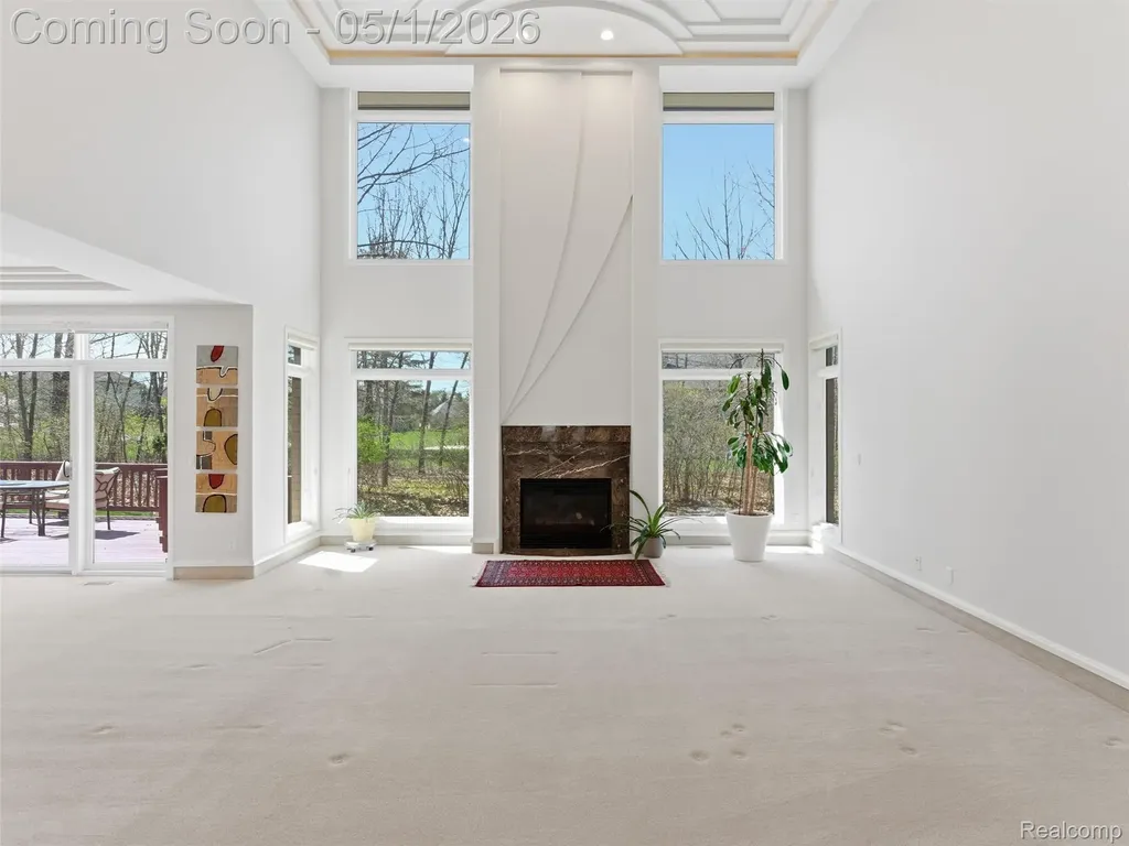 8390 Warwick Groves Court Grand Blanc Charter Township MI 48439