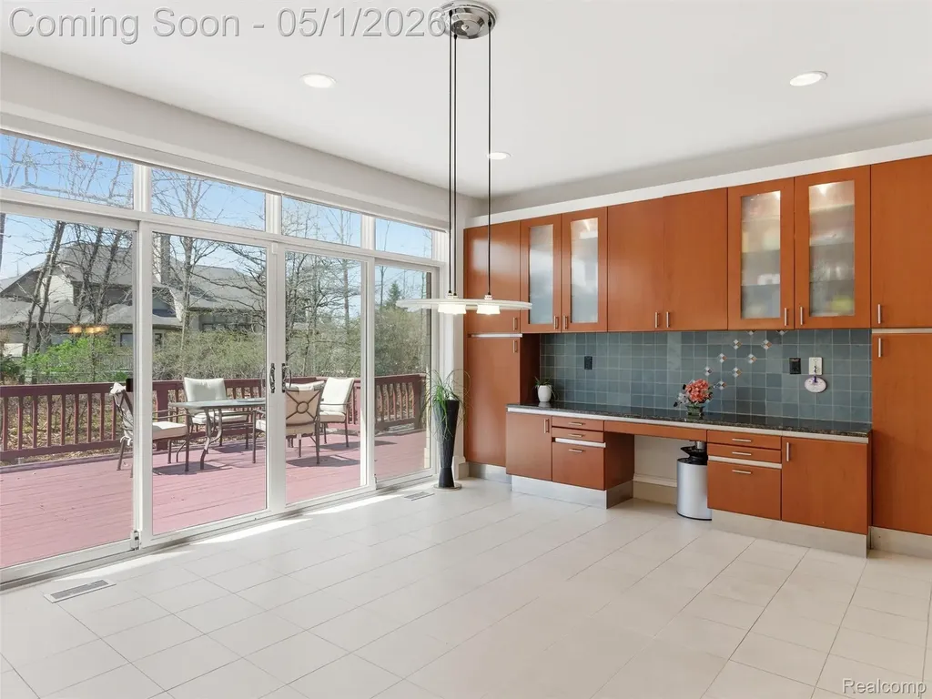 8390 Warwick Groves Court Grand Blanc Charter Township MI 48439