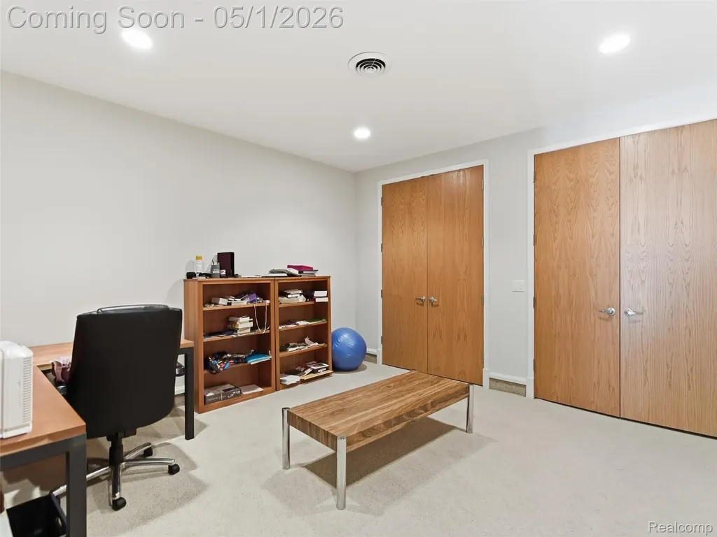 8390 Warwick Groves Court Grand Blanc Charter Township MI 48439