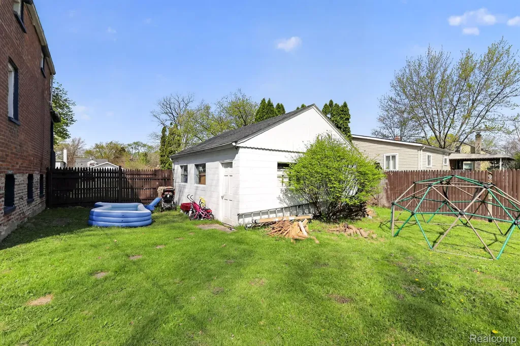 5918 Cardwell Street Garden City City MI 48135