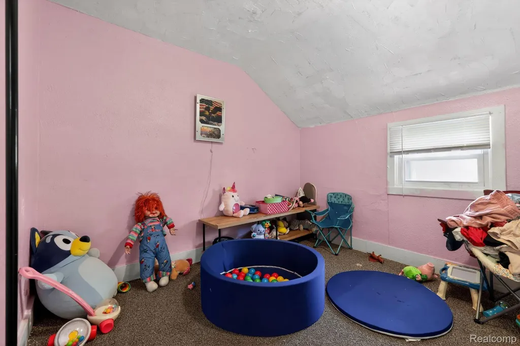 5918 Cardwell Street Garden City City MI 48135