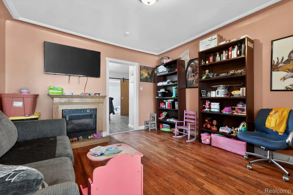 5918 Cardwell Street Garden City City MI 48135