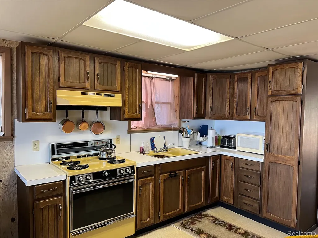 2706 N Us Highway 23 Au Sable Charter Township MI 48750
