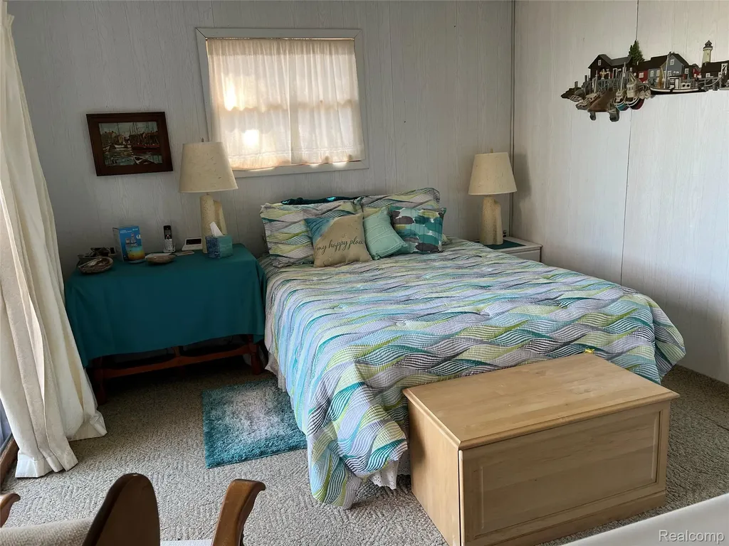2706 N Us Highway 23 Au Sable Charter Township MI 48750