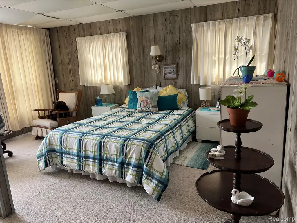 2706 N Us Highway 23 Au Sable Charter Township MI 48750