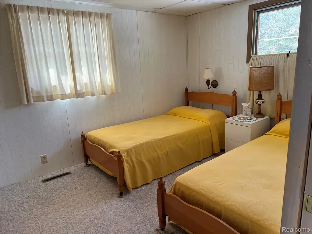 2706 N Us Highway 23 Au Sable Charter Township MI 48750