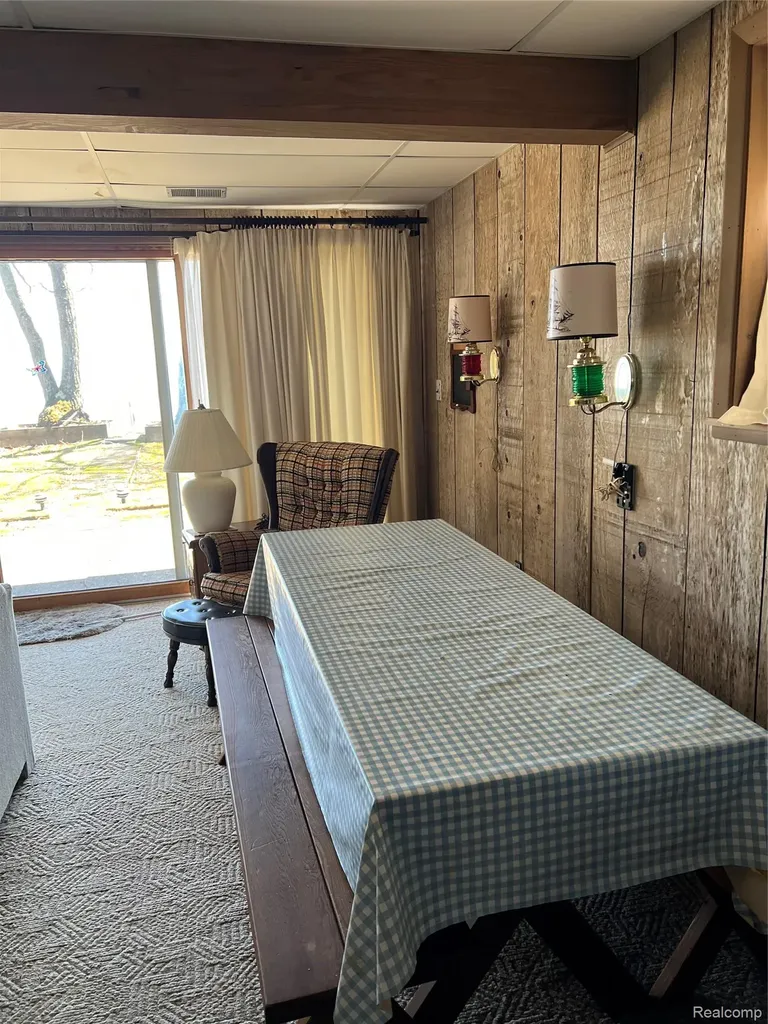 2706 N Us Highway 23 Au Sable Charter Township MI 48750