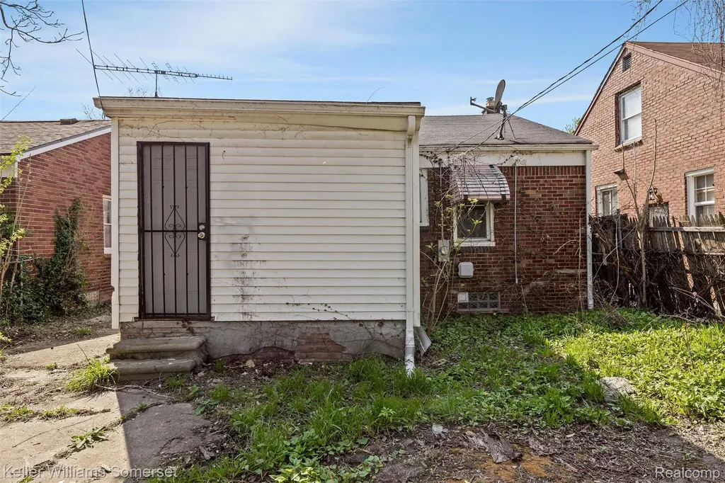 9922 Coyle Street Detroit City MI 48227