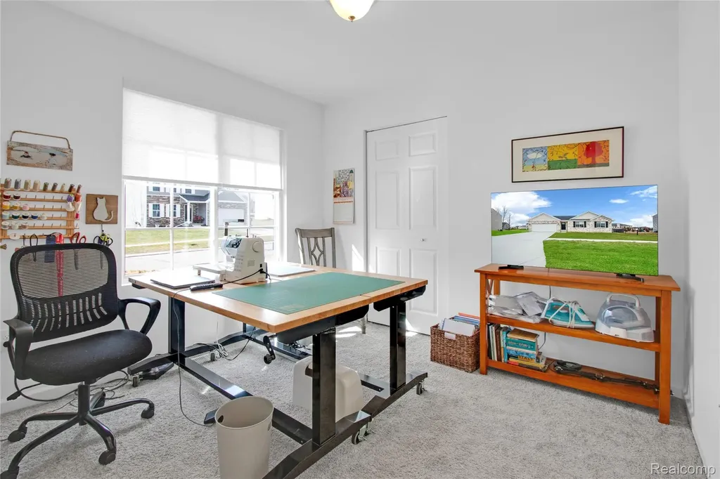 2824 Somerset Street Lapeer City MI 48446