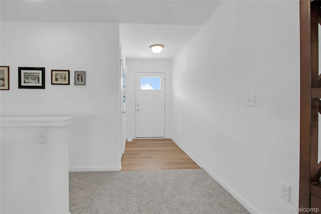 2824 Somerset Street Lapeer City MI 48446