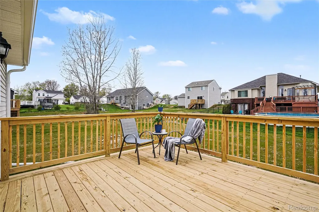 2824 Somerset Street Lapeer City MI 48446