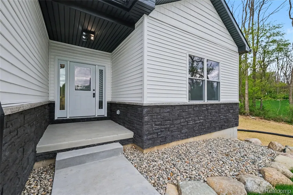 17311 Timber Creek Rose Township MI 48442
