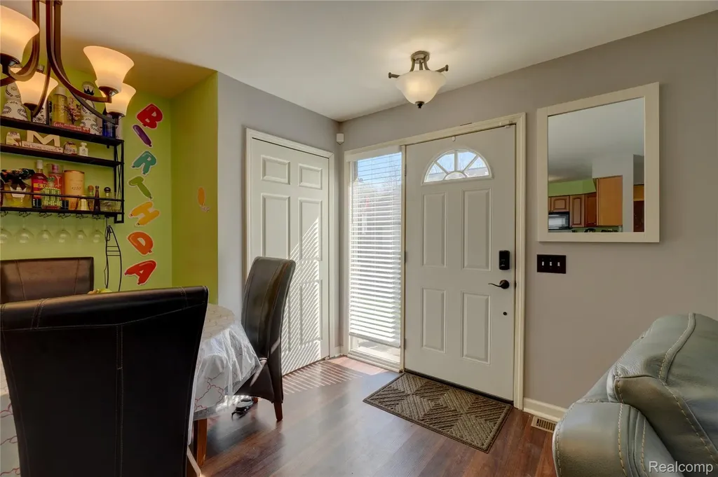 20522 Longwood Drive Clinton Charter Township MI 48038
