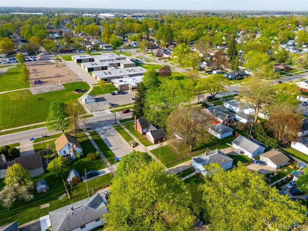 20604 Annapolis Street Dearborn Heights City MI 48125