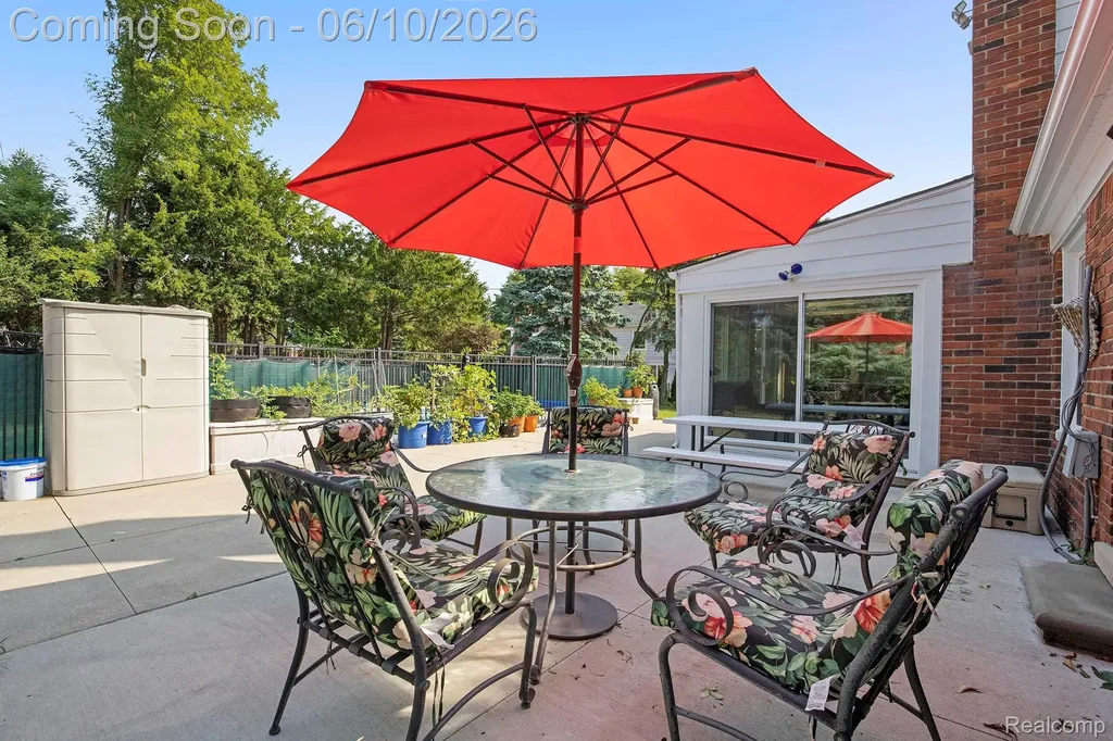 1720 Cedar Shake Drive Bloomfield Hills City MI 48302