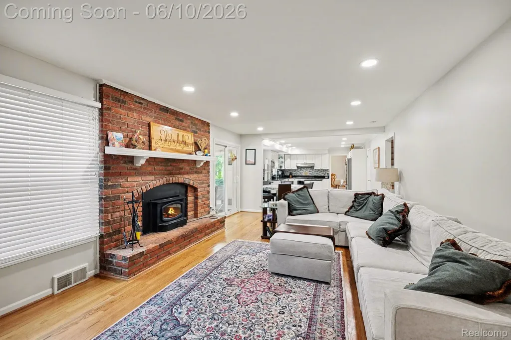 1720 Cedar Shake Drive Bloomfield Hills City MI 48302