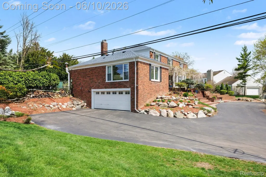1720 Cedar Shake Drive Bloomfield Hills City MI 48302