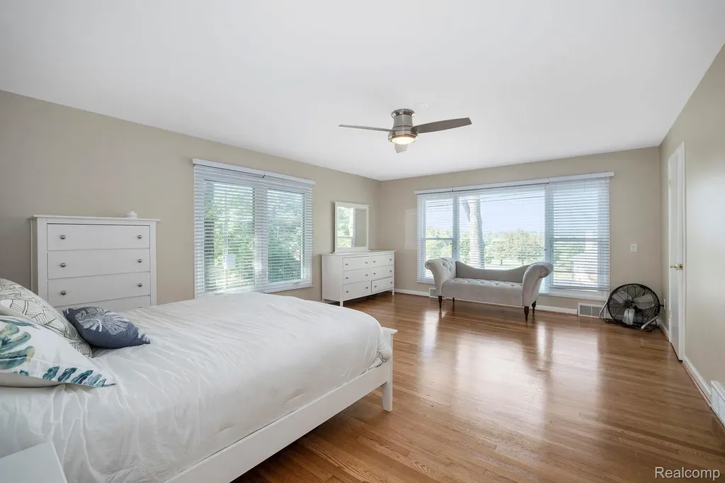 1720 Cedar Shake Drive Bloomfield Hills City MI 48302