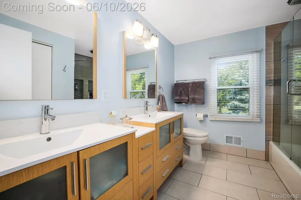 1720 Cedar Shake Drive Bloomfield Hills City MI 48302