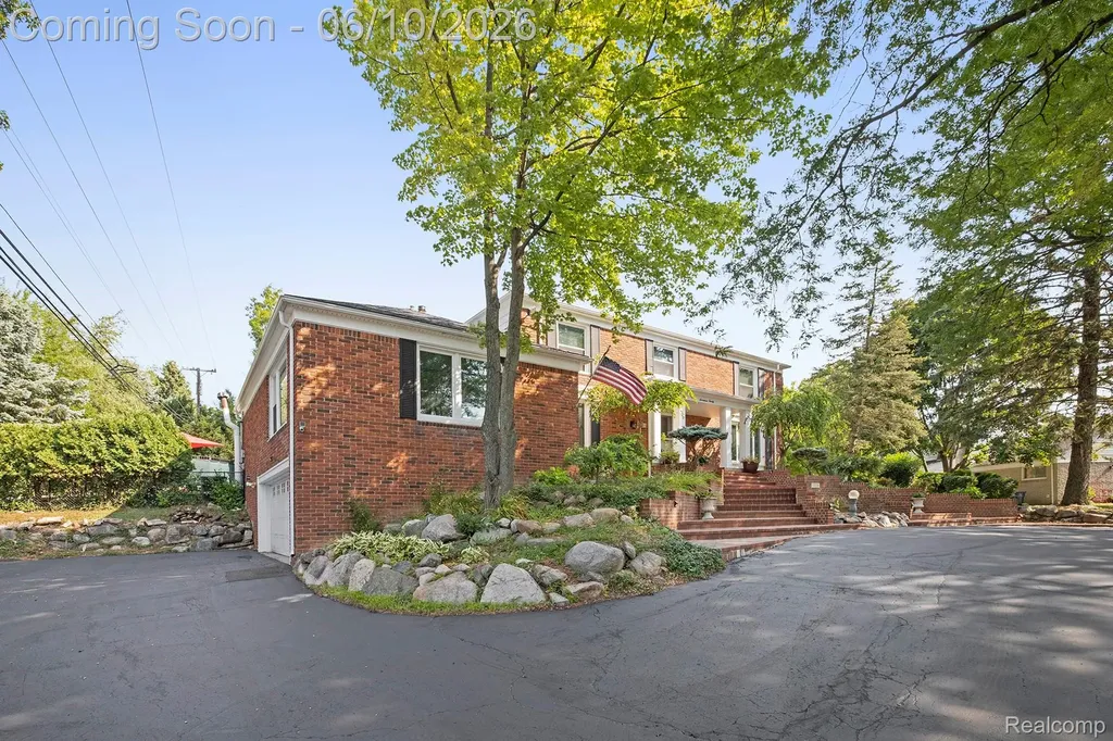 1720 Cedar Shake Drive Bloomfield Hills City MI 48302