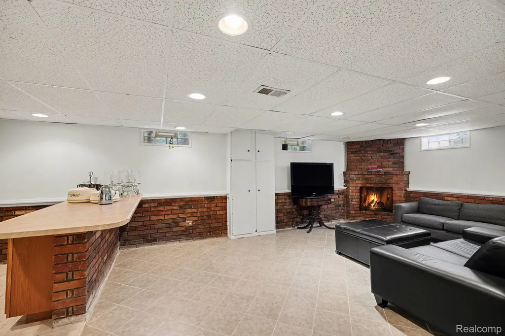 1720 Cedar Shake Drive Bloomfield Hills City MI 48302