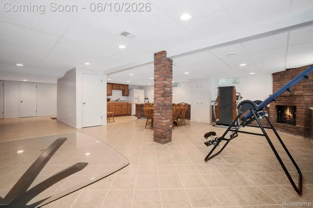1720 Cedar Shake Drive Bloomfield Hills City MI 48302