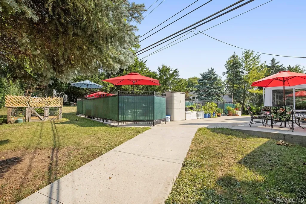 1720 Cedar Shake Drive Bloomfield Hills City MI 48302