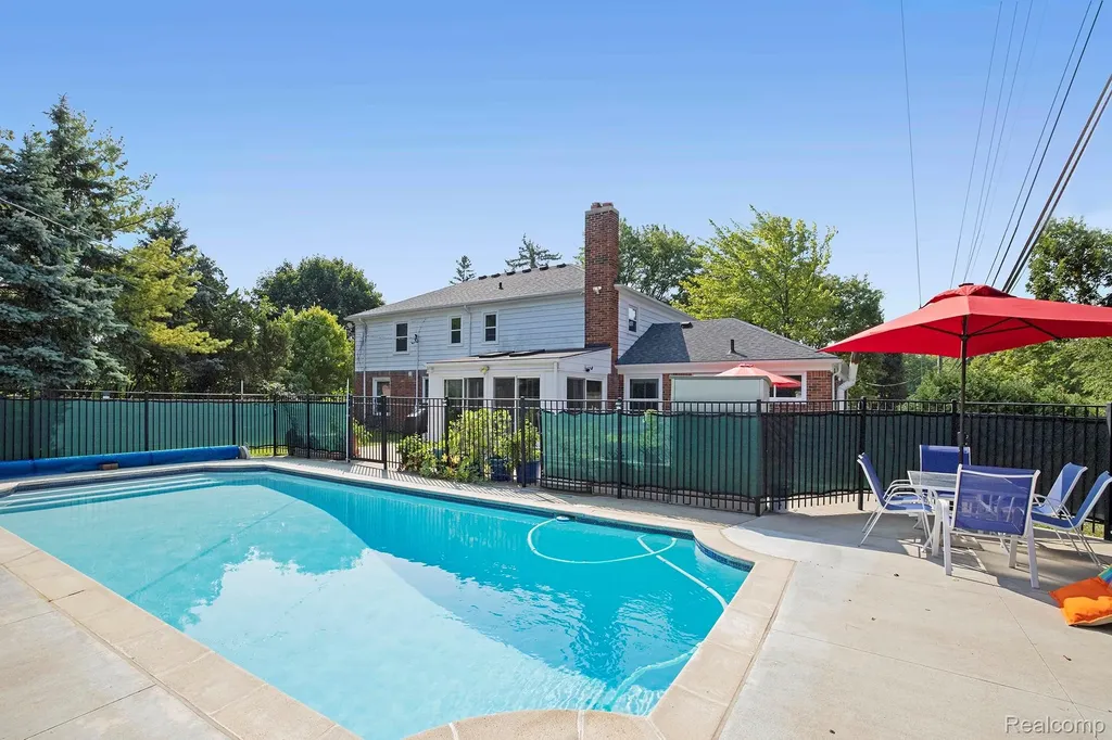 1720 Cedar Shake Drive Bloomfield Hills City MI 48302