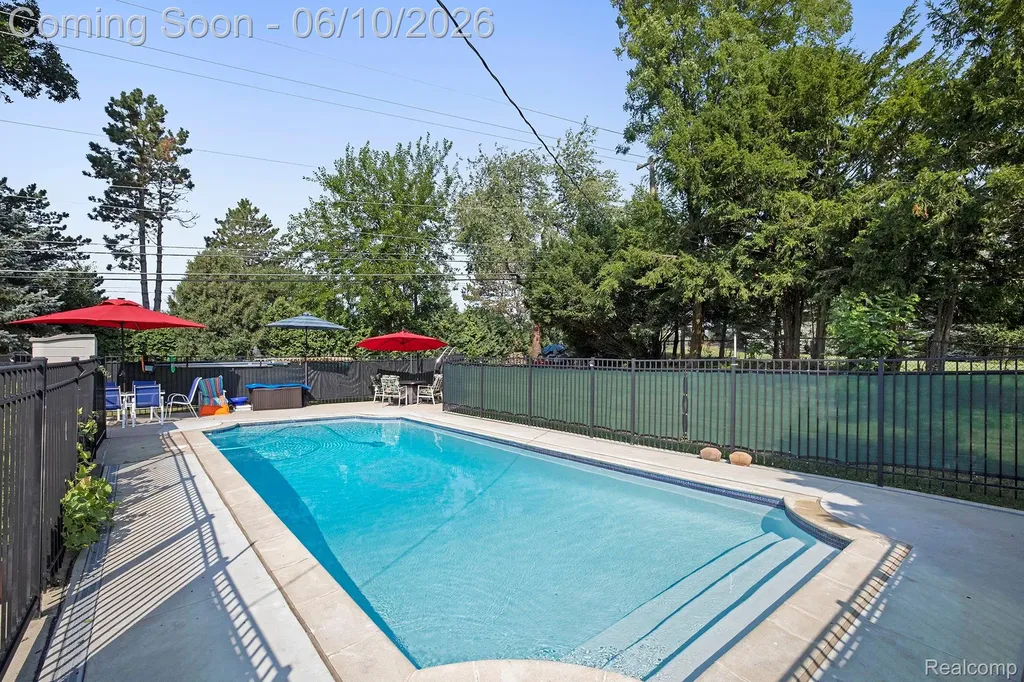1720 Cedar Shake Drive Bloomfield Hills City MI 48302