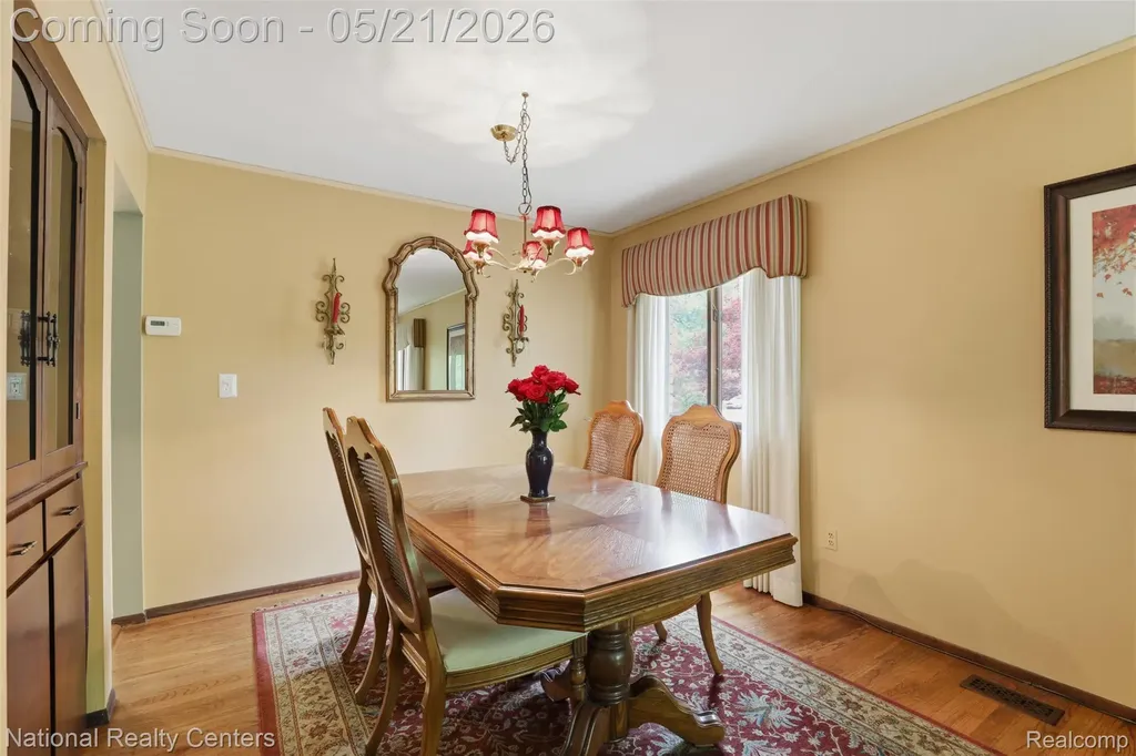 16607 Macarthur Redford Charter Township MI 48240