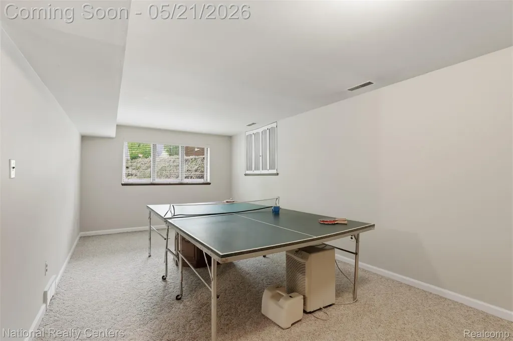16607 Macarthur Redford Charter Township MI 48240