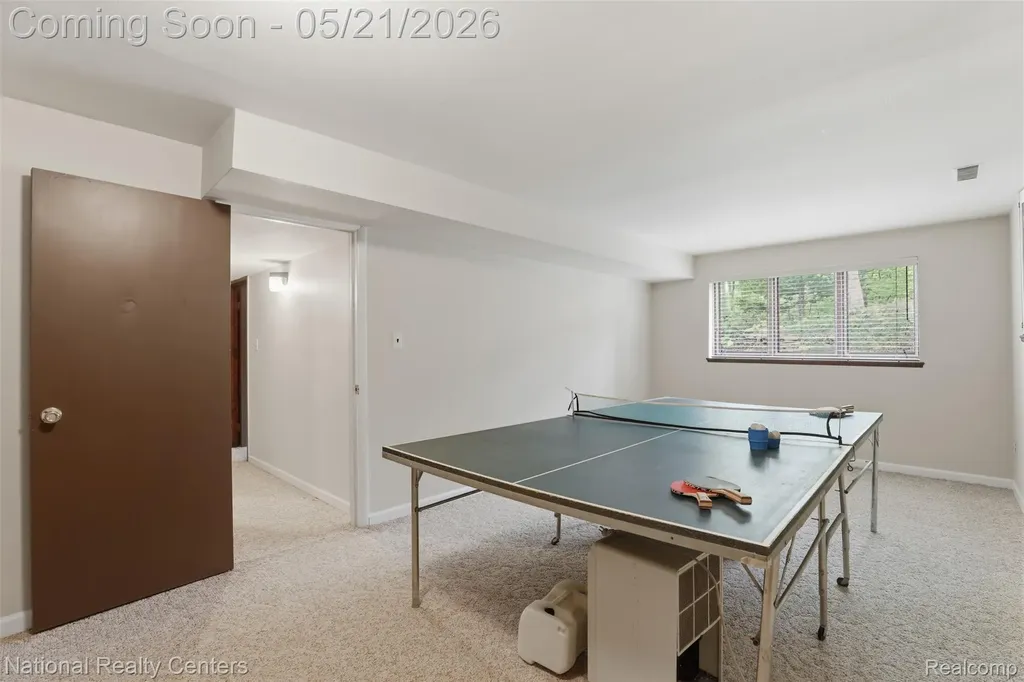 16607 Macarthur Redford Charter Township MI 48240