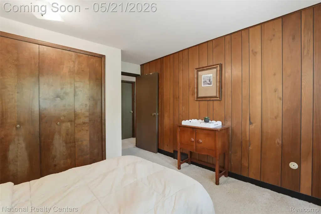 16607 Macarthur Redford Charter Township MI 48240