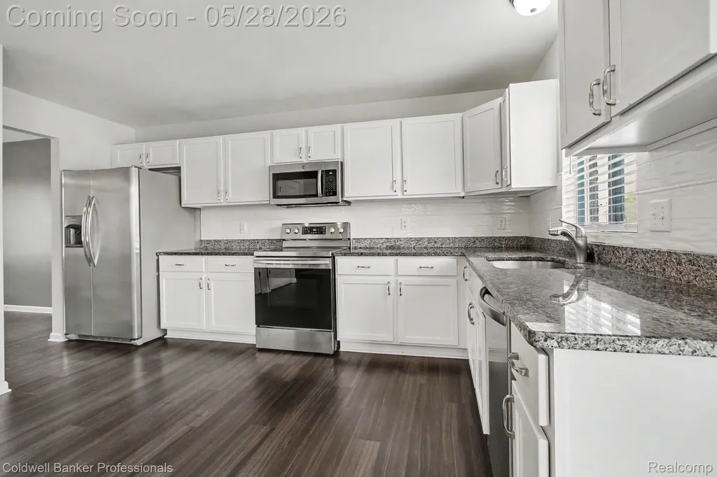 7255 Castell Boulevard Van Buren Charter Township MI 48111