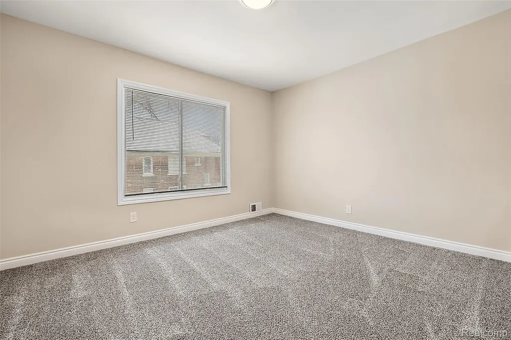 2080 Gladstone Street Detroit City MI 48206