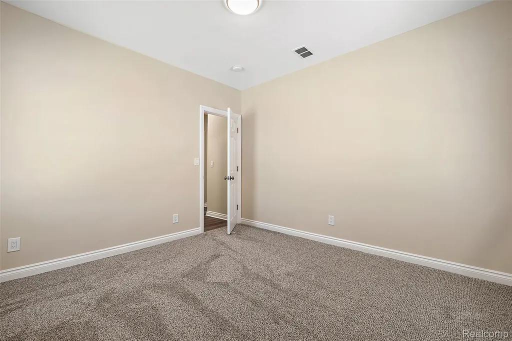 2080 Gladstone Street Detroit City MI 48206