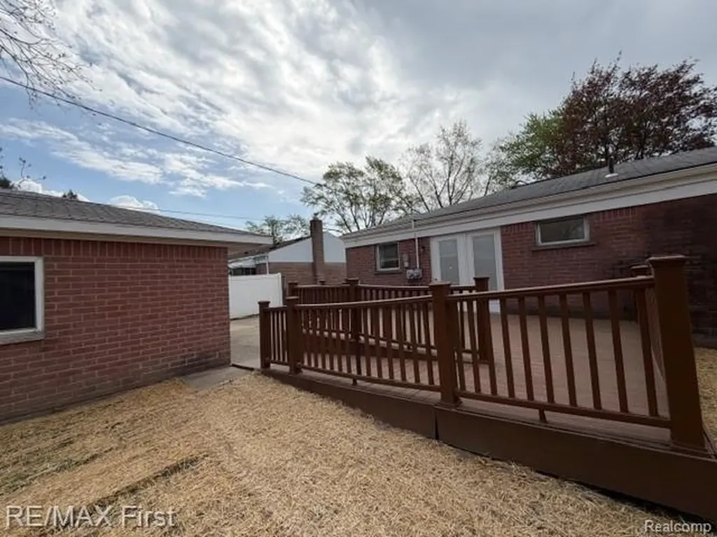 2148 Meyer Court Lincoln Park City MI 48146