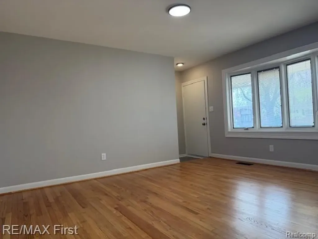 2148 Meyer Court Lincoln Park City MI 48146