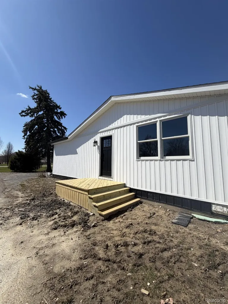 5614 Marlette Road Marlette City MI 48453