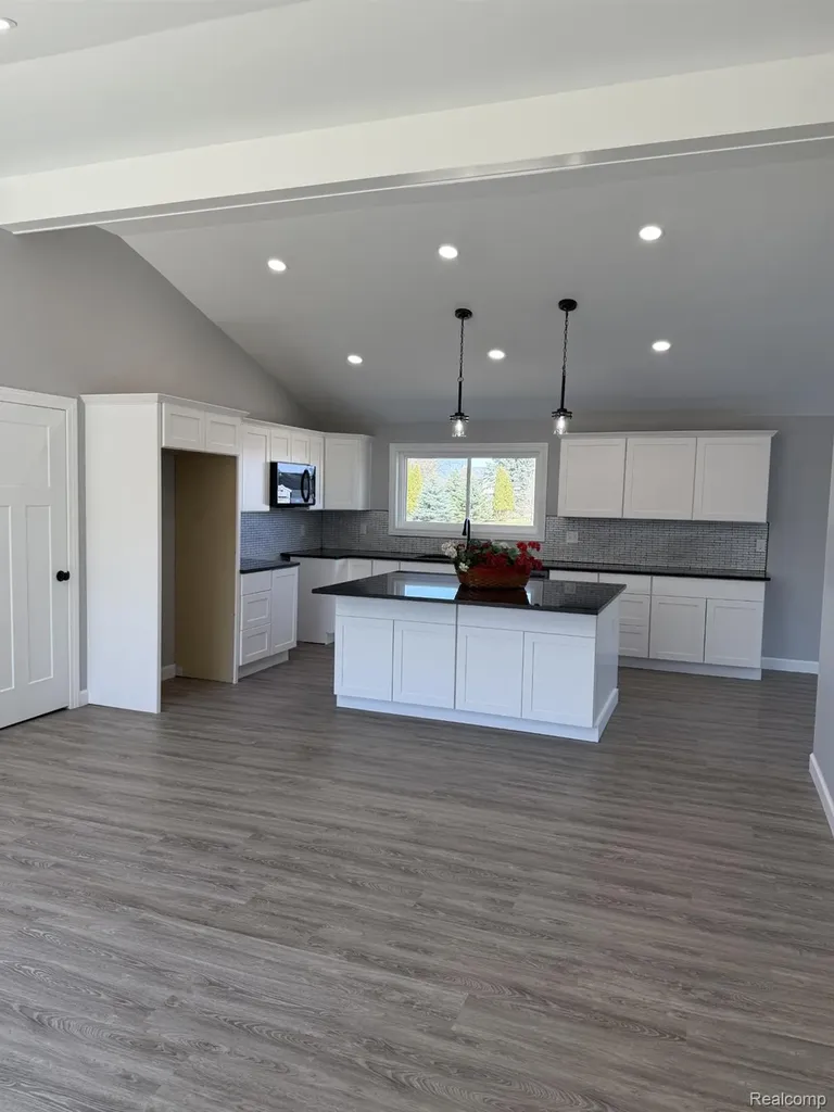 5614 Marlette Road Marlette City MI 48453