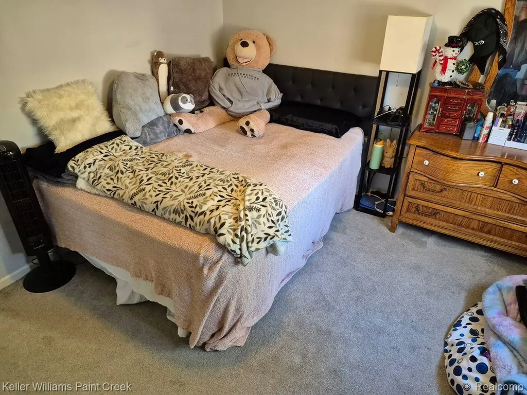 403 Newton Court Lake Orion Village MI 48362
