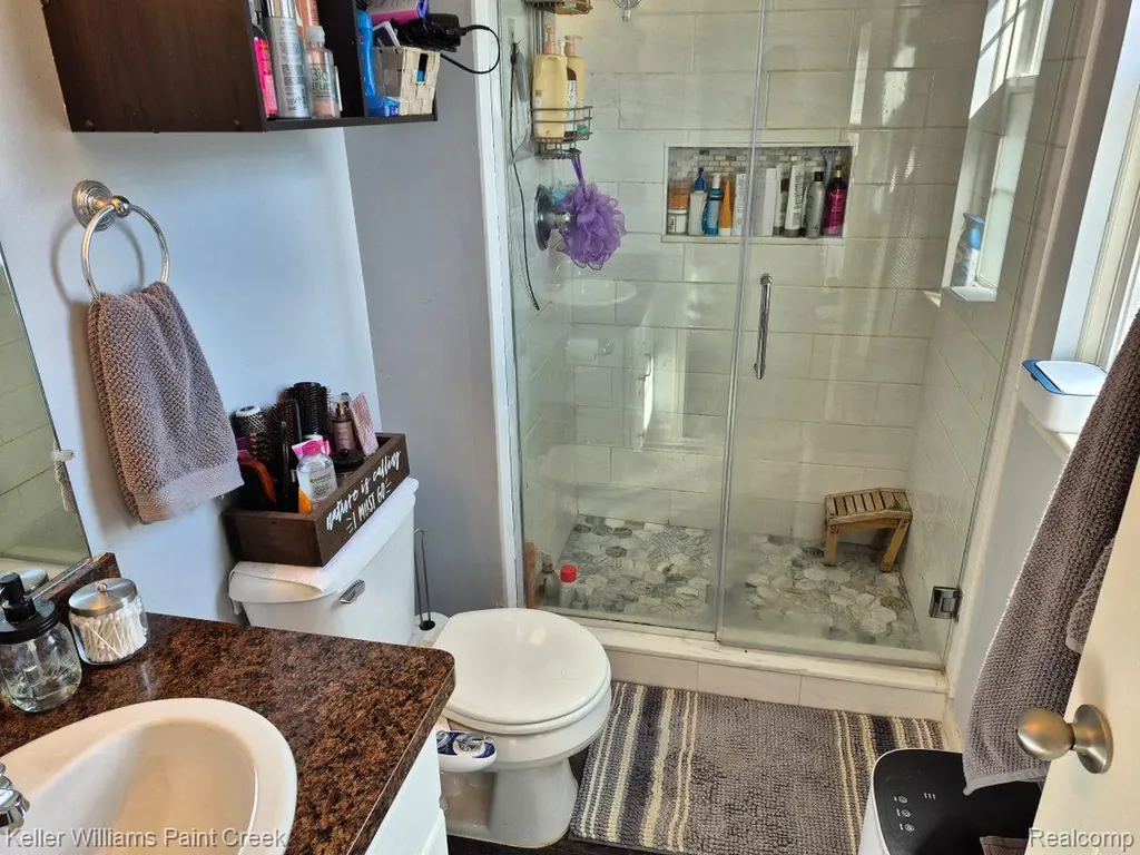 403 Newton Court Lake Orion Village MI 48362