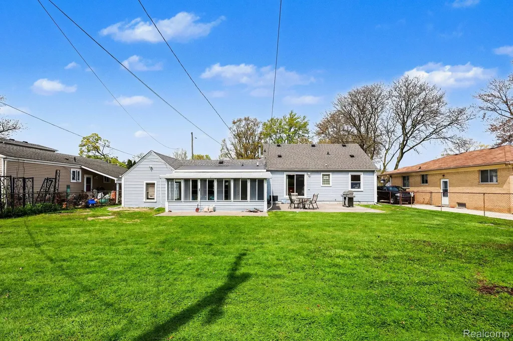 22460 Daniels Street St. Clair Shores City MI 48081