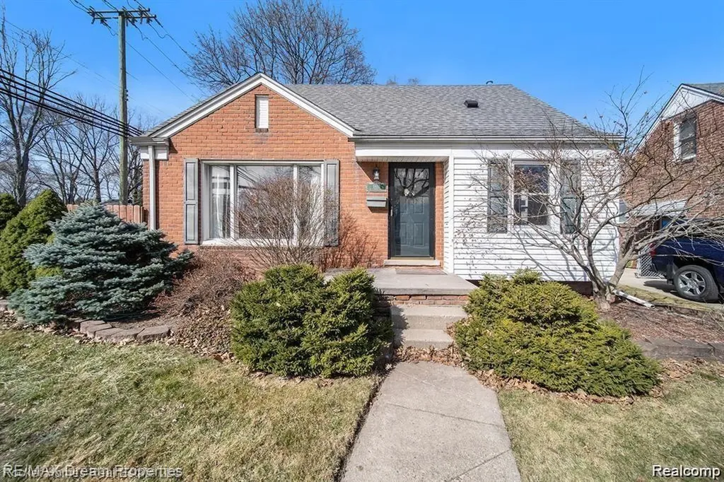 1803 N Connecticut Avenue Royal Oak City MI 48073