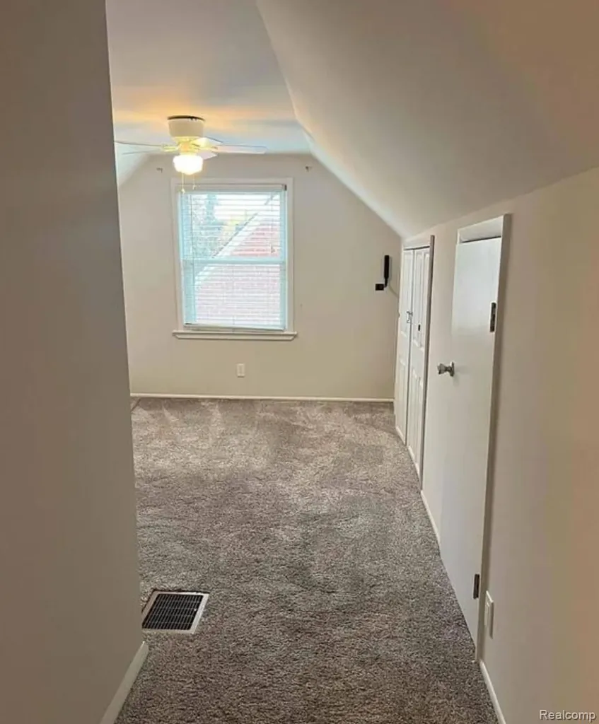 1803 N Connecticut Avenue Royal Oak City MI 48073