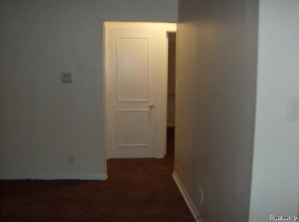10641 Troy Street Oak Park City MI 48237