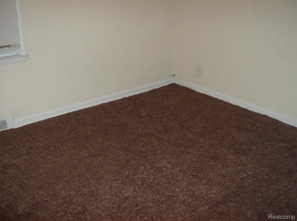 10641 Troy Street Oak Park City MI 48237