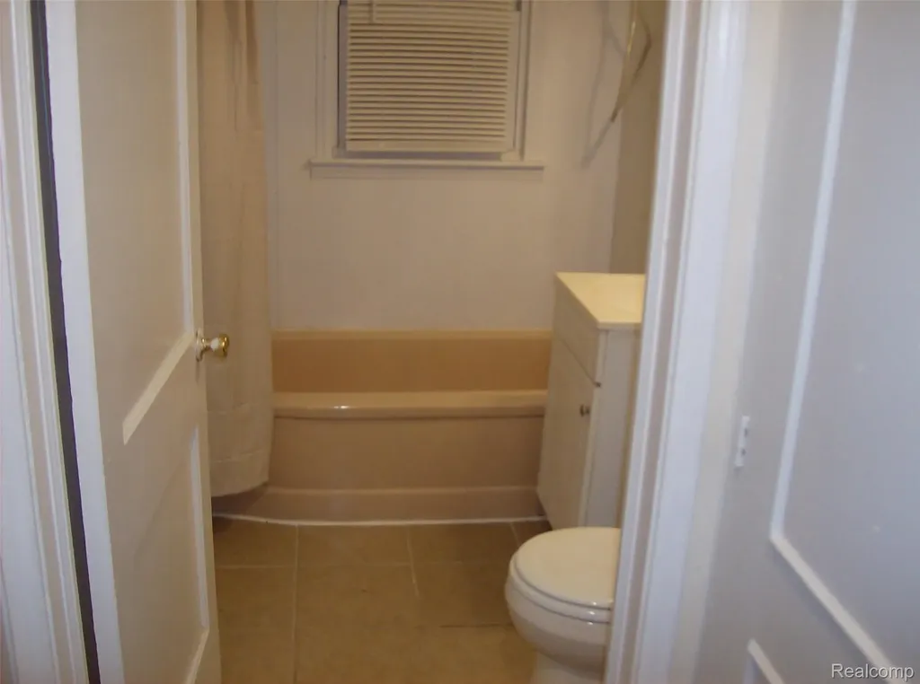 10641 Troy Street Oak Park City MI 48237